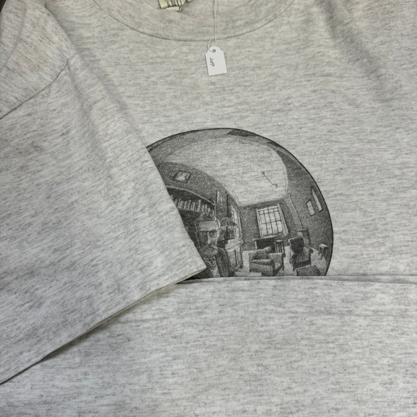 写像球体を持つ手 90s M.C.ESCHER