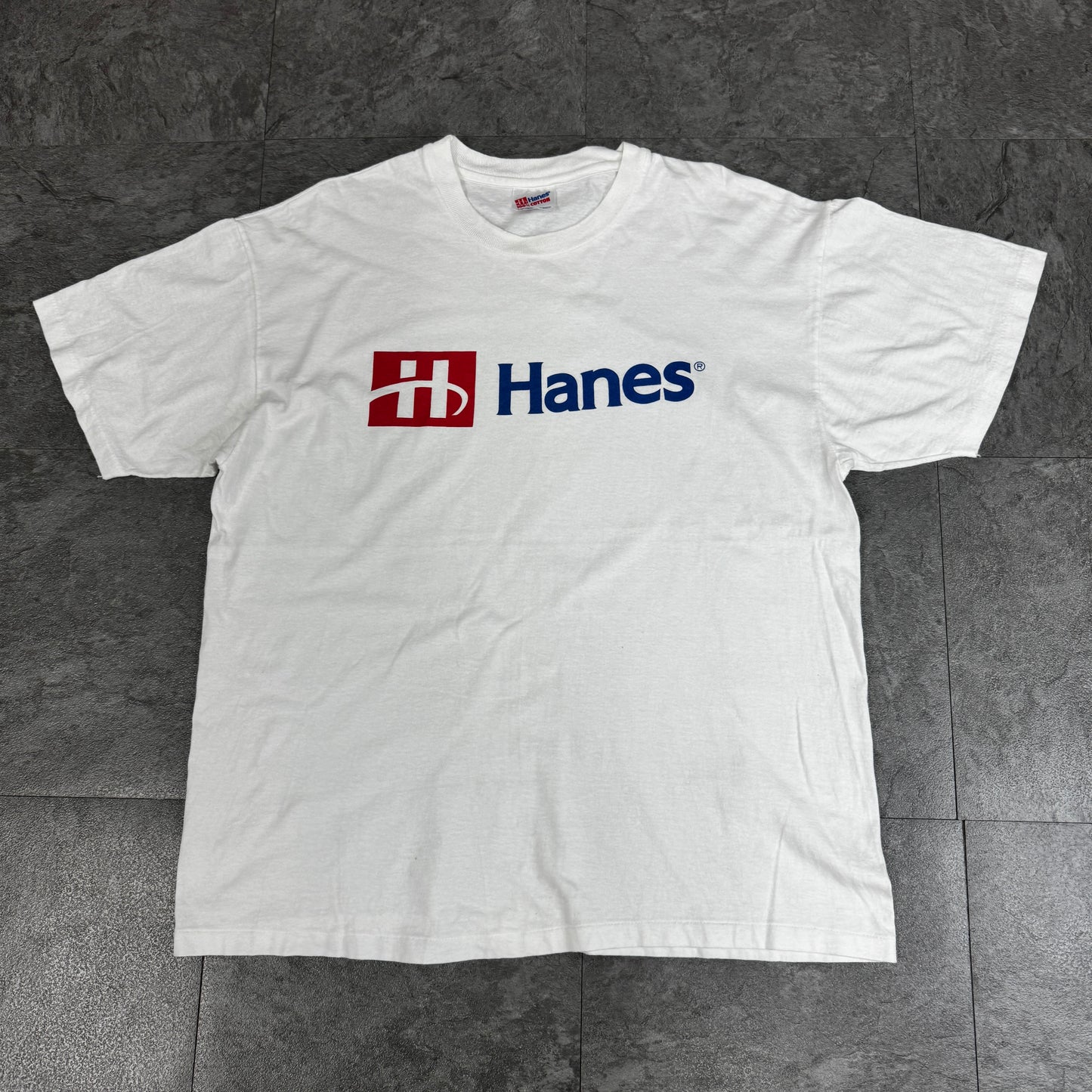 Hanes Big logo Tee