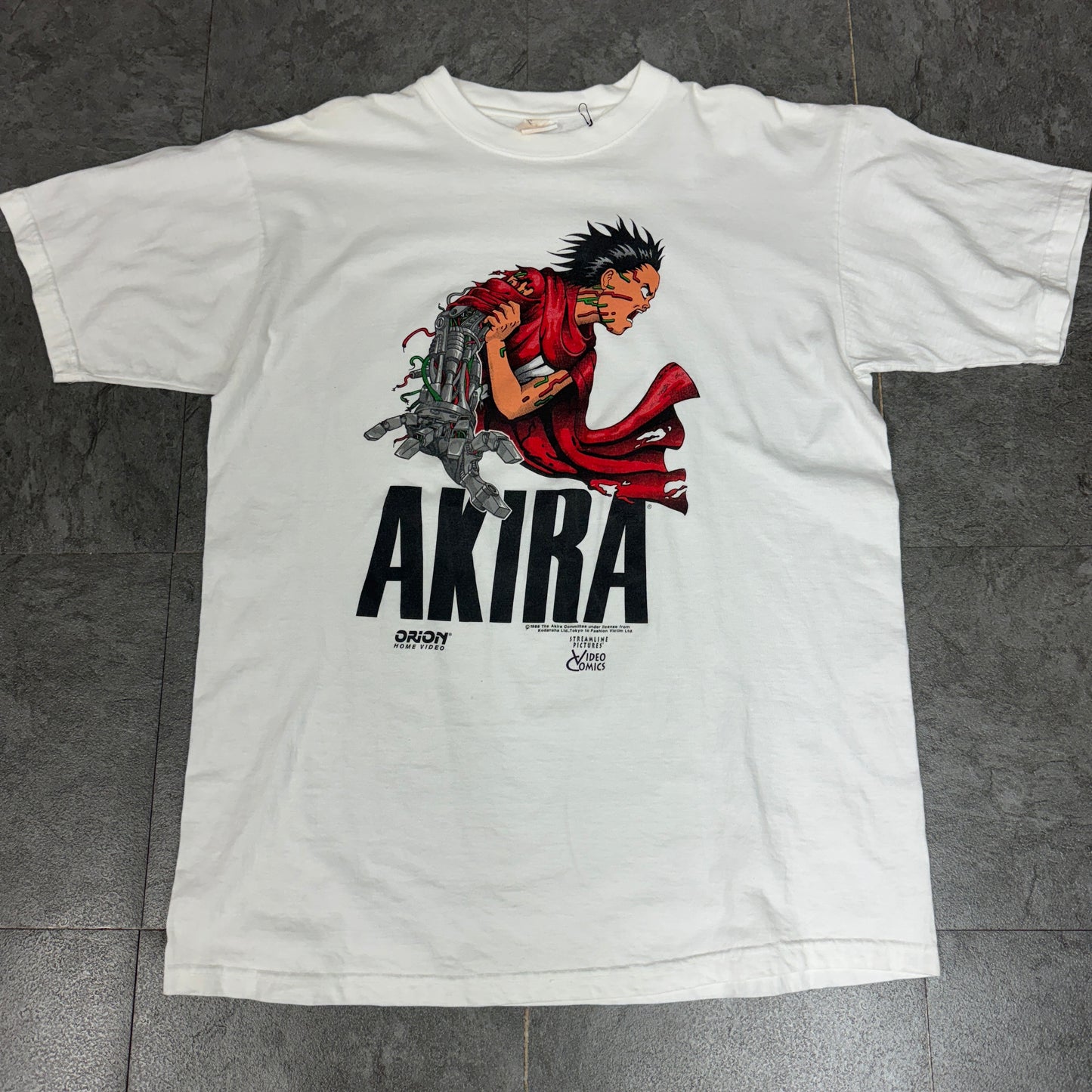 AKIRA ”鉄雄アーム”